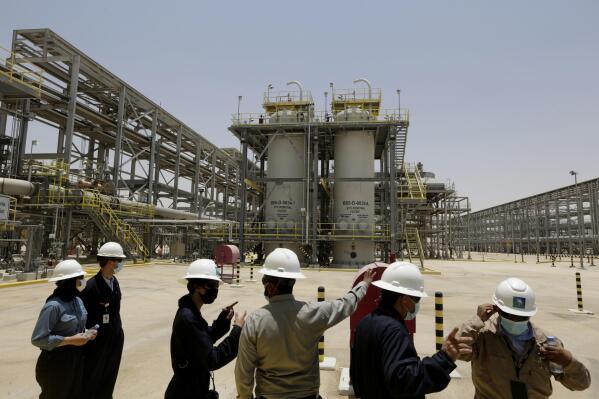 Oil giant Saudi Aramco has $42.4B profit in third quarter | AP News
